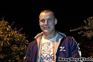 Hunky Euro Sucking Before Bareback Sex in Outdoor Reality