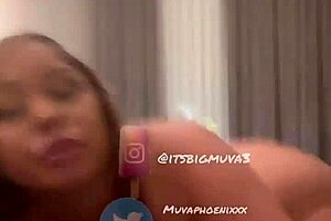 Big tit ebony beauty caught on cam getting Dslaf’d in New York