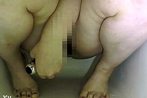 asian girl masturbates pussy in self-shot video