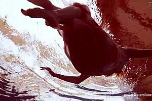 Sexy Italian Martina Seduces in Underwater Scene