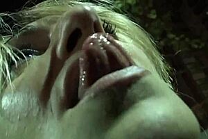 Rosa Gets Fucked in Car for Money Amateur Video