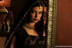 Dancing the erotic Indian dance