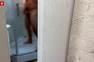 Five yards to amateur stepson who performs blowjob on his stepmom