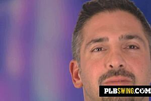 انضم إلى منزل التبادل مع أزواج متبادلين هاويين ساخنين الآن