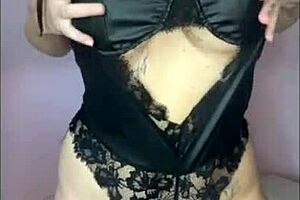 Watch bouncing boobs in this compilation of sexy milf solos.