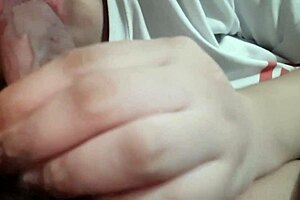 Filipina naked amateur girl performs blowjob in the bedroom