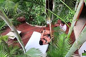 behind scenes of elisa sanches and hector vanille's first recording