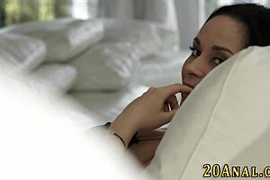 Oh Yeah, Plough That Babe's Butt For A Facial!