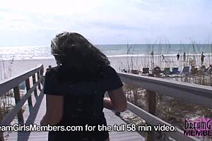 damn, this hot latina oils up an’ stuffs her tight pussy good