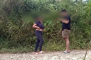 Horny Filipino Couple Screwing Loudly in Public