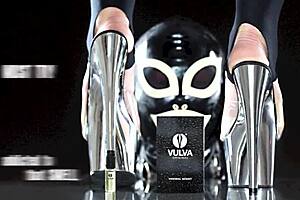 Sexy girl plays with her pussy and sells the scent 😏