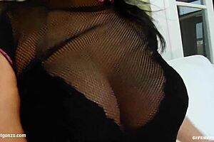 Veronica Sanchez in Gonzo Style Solo Scene