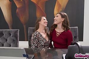 The lesbian lovers were involved in toe sucking and cunilingus