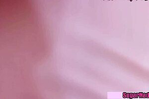 does sugarnadya wax that sexy girl's trimmed pussy?