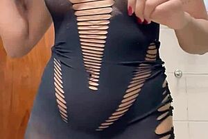 I recorded my friend's hot girlfriend in the bathroom, she was so wild and sexy