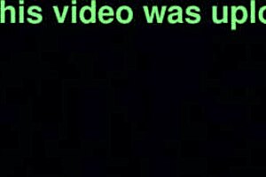 Sex in the car with amateurs 😏