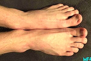 i feel so aroused showing my ginger feet and jerking off passionately