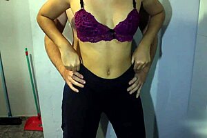 Watch me dry hump in these leggings until I cum in my pants