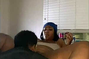 Wow! Liyah Bunni stretches her ebony ass hard