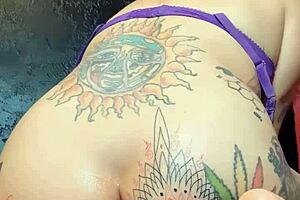 Gia Lov3ly Practices Ass Training