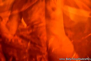 Indian Milf Performs Exotic Moves