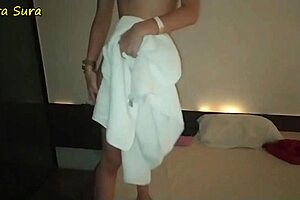 LATINA AMATEUR GETS BLOWJOB FROM BLACK TOP, THEN HARD FUCK IN KUMPLICES KLUB