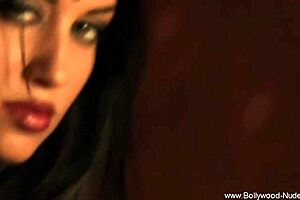 Asian brunette dances seductively nude in indian night