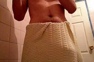 Mexican Gay Man Masturbating in Detailed Solo Session