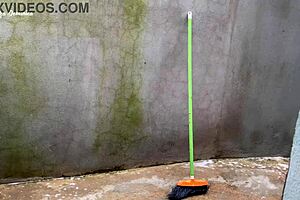 Essa Empregada Gostosa Veio Limpar Minha Casa Não Aguentei o Tesão