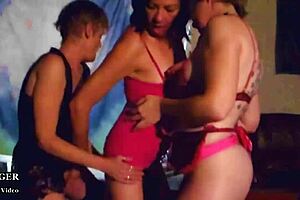 Sexy Milf Teases While Masturbating With Friends