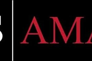 زوجين شابين يجرؤان على الضرب بقوة في منزل صديق!