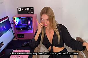 californiababe got fucked doggystyle for a discount 😏