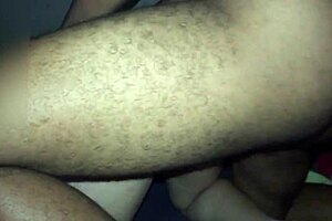 Padrasto couldn't resist the novinha and secretly fucked her before her mom showed up