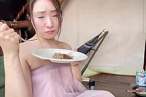 Warm Up in Winter While Eating Delicious Food Together