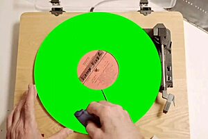 latina joven pide mucho sexo temprano y lo chupa rico