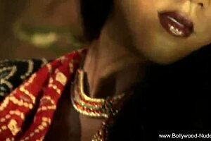 Take a taste of erotic Bollywood dancing on this hot and heavy video