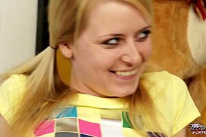 Innocent Teen Tries First Fuck