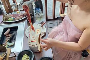 Warm Up in Winter While Eating Delicious Food Together