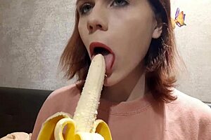 Casey Ven's Surprising Blowjob With A Banana