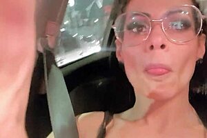 Olha o que essa cadela fez com o passageiro do uber