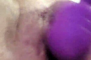 Do you like how I masturbate with my dildo? 😍