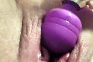 Do you like how I masturbate with my dildo? 😍