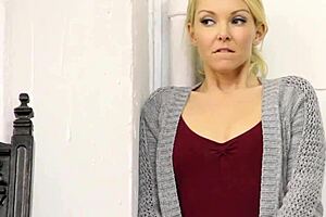 Sporty girls devour hairy pussies.