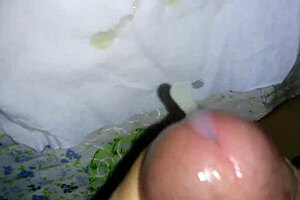 Want to masturbate to this cumshot?