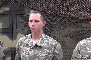 Hey, watch these Israeli soldiers bang on the beach