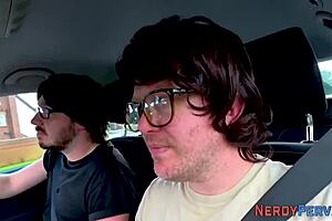 Leeds NERD POUNDS PUSSY in tricked first time hardcore