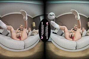 Live show with a sensual blonde beauty Kira who teases and pleasures herself while using VRisation