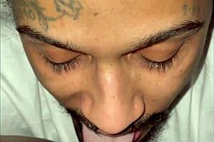 eating good pussy in las vegas c-creator