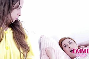 dei meu cu pro pikachu - venusss model e emme white