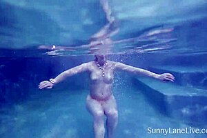 Man, watching Sunny Lane suck cock in the pool is unreal!